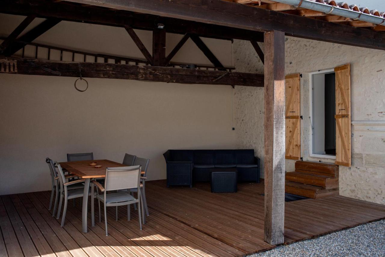Au Coeur Du Village Bassillac Perigueux Extérieur photo